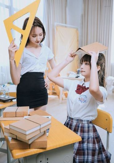 无意间变成狗被喜欢的女生捡回家